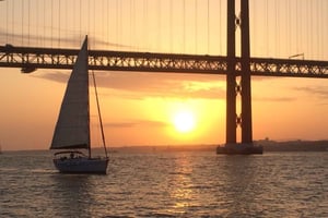 Private Tagus River Sunset Cruise on a Luxury Boat