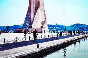 Private Tuk-Tuk Tour of Old Town & Scenic Viewpoints