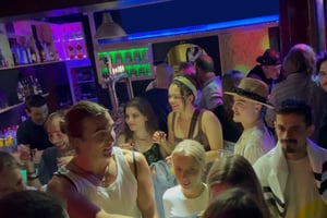 Lisbon Pub Crawl: Unlimited Drinks, Shots & V.I.P Club Entry