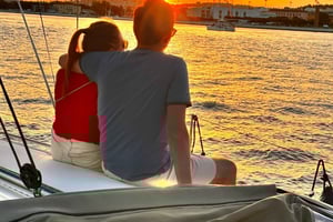 Romantic Cruise with Wine & Portuguese Tapas