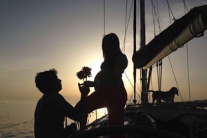 Romantic Cruise with Wine & Portuguese Tapas