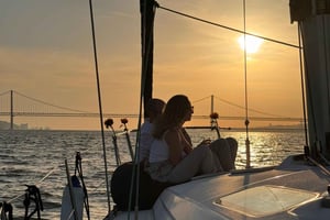 Romantic Sunset Cruise With Wine & Portuguese Tapas