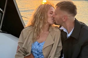 Romantic Sunset Cruise With Wine & Portuguese Tapas