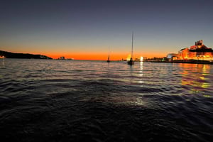 Sailboat Sunset Tour with a Drink