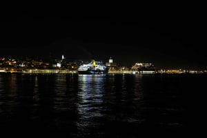 Sailing Tour by Night