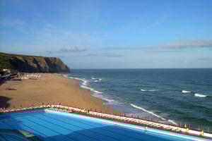 Sintra, Azenhas do Mar and Cascais Day Trip