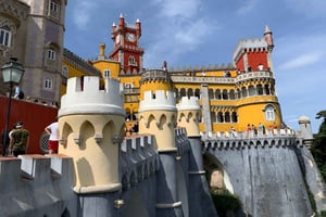 Sintra, Pena Palace, Quinta Regaleira, Cascais Tour
