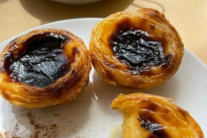 Sintra & Regaleira Guided Tour with Train Ride