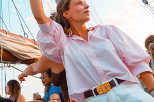 Sunset Boat Party Cruise with Music & Drinks