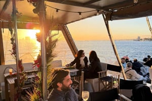 Sunset Catamaran Boat Tour with Music and Drinks