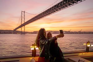 Sunset Cruise with Welcome Drink and Snacks