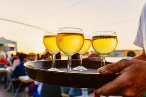 Sunset Cruise with Welcome Drink and Snacks
