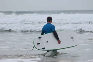 Lisbon Surf Guide - Surf class & Pick Up