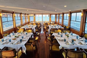 Tagus River Dinner Cruise with Fado Show