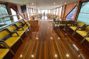 Tagus River New Year's Cruise with Live DJ