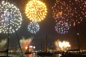 Tagus River New Year's Eve Boat Cruise with Wine