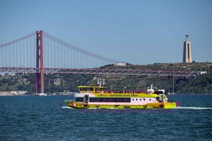 Tagus River Yellow Boat Cruise