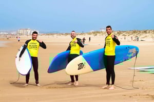 The Surf Instructor - surf lessons with transfer