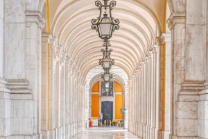 Lisbon Tour: Walled City, Alfama & 3 Viewpoints