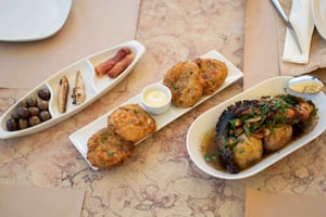 Lisbon Traditional Portuguese Food and Sightseeing Tour