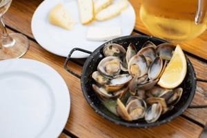 Lisbon Traditional Portuguese Food and Sightseeing Tour