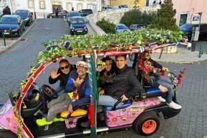 Lisbon: tuk-tuk tour with free hotel pickup