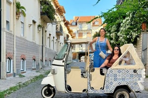 Tuk Tuk with hotel pick up and the best of old city