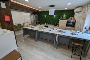 Lisbon Wine and Tapas. 5 Portgueses wines paired with snacks