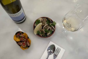 Lisbon Wine and Tapas. 5 Portgueses wines paired with snacks