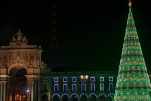 Magical Lisbon Christmas Lights Night Tour 1:30