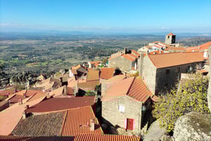 Monsanto (TV Game of Thrones): Private Day Tour from Lisbon