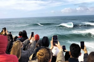 Nazaré (Giant Waves): Half-Day Private Tour from Lisbon
