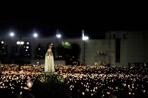 Night pilgrimage to Fatima with candle procession