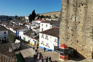 Óbidos (Christmas village) - Private half-day tour