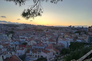 Porto / Lisbon Transfer with Nazaré & Óbidos