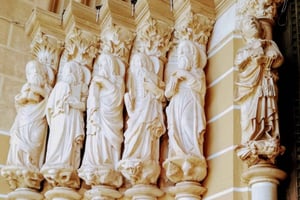 Private day tour to Évora: cork, factory, winery & the city