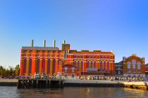 Private Lisbon Sightseeing Sailing Boat Tour with Locals