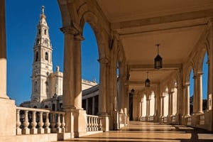 Private Transfer Lisboa-Porto and Vice-Versa With 2 Stops