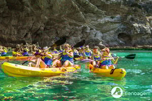 Sesimbra: Arrábida Natural Park Guided Kayaking Tour