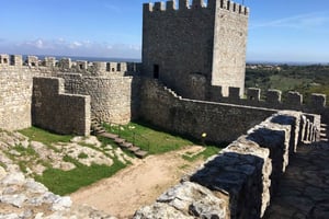Sesimbra: Half-Day Tour to Arrabida with Wine Tasting