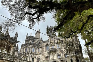 Sintra Palaces & Mysteries, Cabo da Roca & Cascais Incl. tix