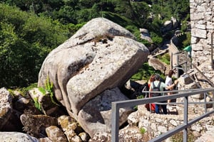 Sintra:Pena Palace,Moorish Castle & Q-Regaleira Private Tour