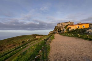 Small Group: Sintra, Pena Palace, Moorish Castle & Cascais