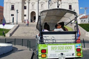 Tuk Tuk Lisbon: 3H00 Lisbon Charms