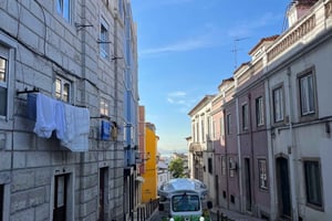 Tuk Tuk Lisbon: 3H00 Lisbon Charms