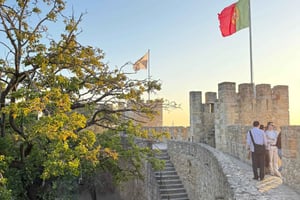Walking Tour Small Group Lisbon + S. Jorge Castle Tickets
