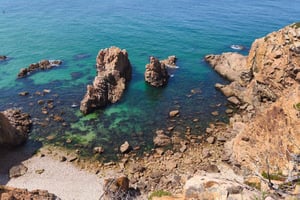Cascais: Wild Coast Hike to a Secluded Swim Spot