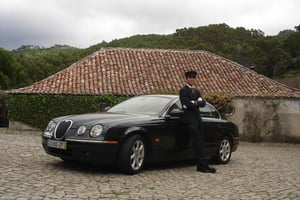 Desde Lisboa: Tour de día completo por Sintra en coche de lujo o monovolumen