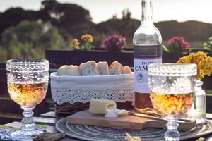 De Lisboa: Tour particular de vinhos com prova de vinhos e queijos