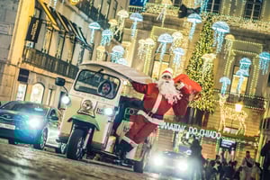 Lisbon Christmas Lights: Private Tuk Tuk Experience
